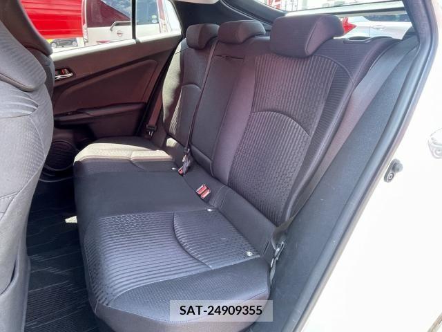 Toyota PRIUS 2017-01 322373-18