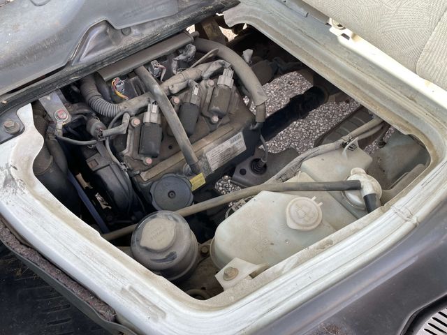 Mitsubishi MINICAB TRUCK 2006-02 13778-24
