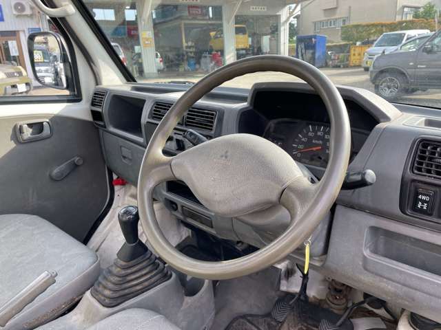 Mitsubishi MINICAB TRUCK 2006-02 13778-16