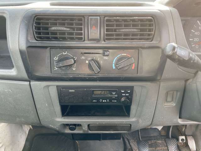 Mitsubishi MINICAB TRUCK 2006-02 13778-19