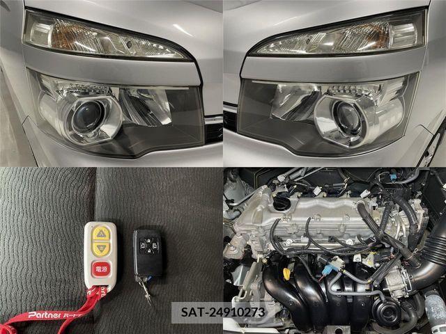 Toyota VOXY 2010-09 234167-17