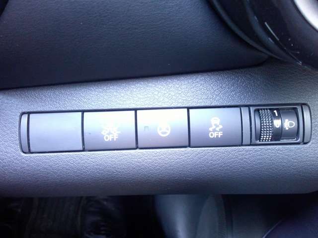 Nissan KICKS 2021-04 181479-6