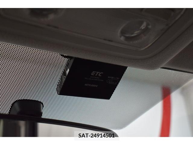 Toyota VOXY 2015-11 370516-22