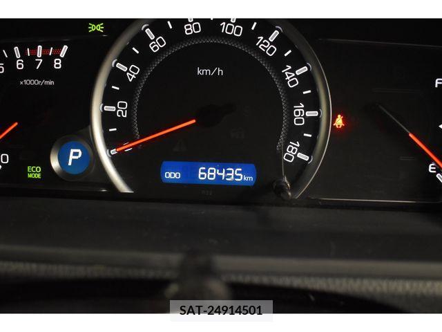 Toyota VOXY 2015-11 370516-10