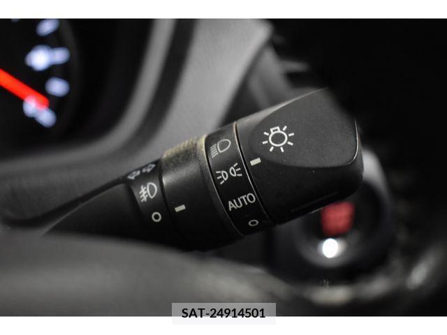 Toyota VOXY 2015-11 370516-15
