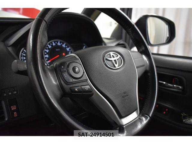Toyota VOXY 2015-11 370516-21
