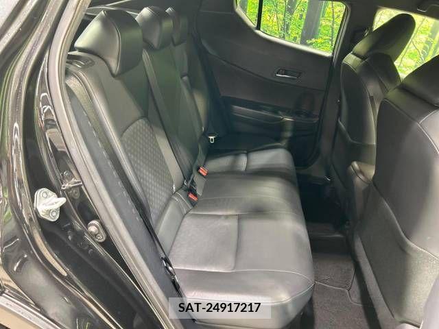 Toyota C-HR 2017-10 264114-9