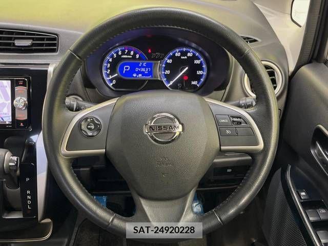 Nissan DAYZ 2018-03 296029-11