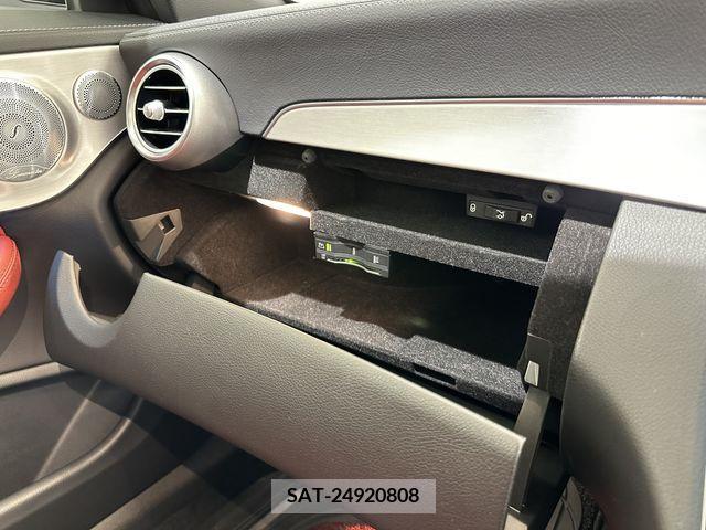 Amg C-CLASS 2018-08 319390-13