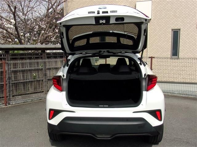 Toyota C-HR 2020-01 3327-9