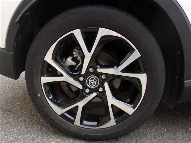 Toyota C-HR 2020-01 3327-12