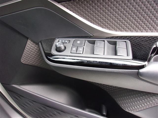 Toyota C-HR 2020-01 3327-24