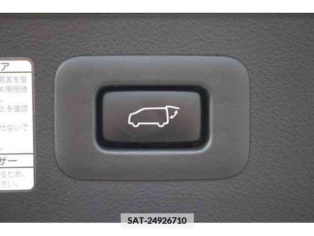 Toyota ALPHARD 2016-11 378065-18