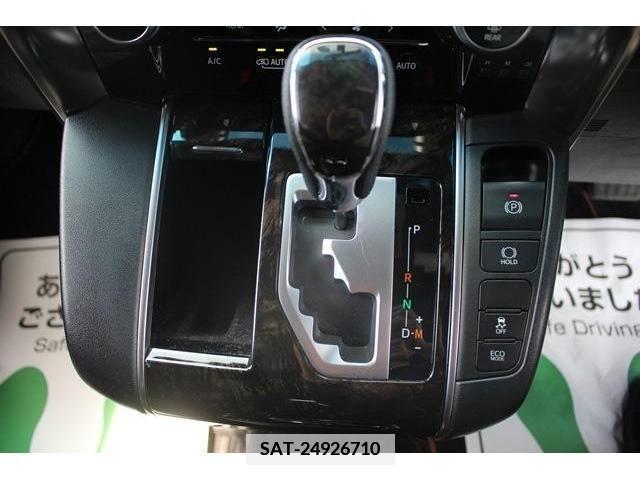 Toyota ALPHARD 2016-11 378065-15