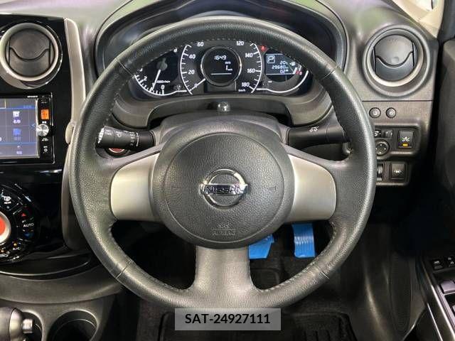 Nissan NOTE 2014-08 302356-11