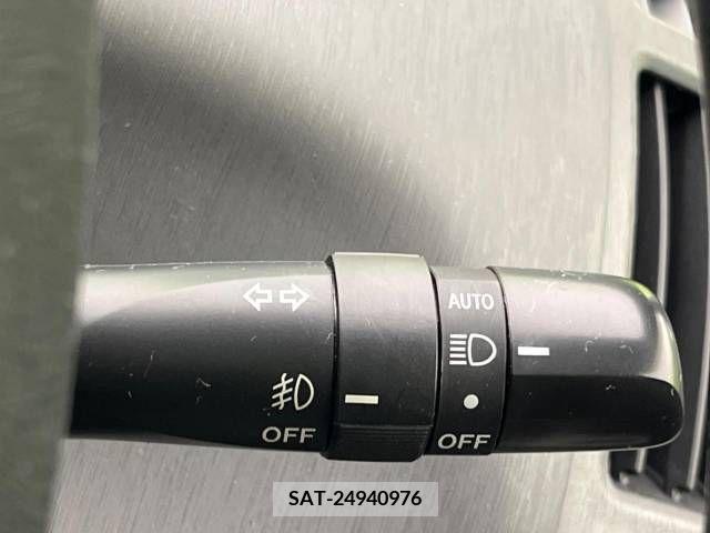 Toyota PRIUS ALPHA 2012-04 322184-6