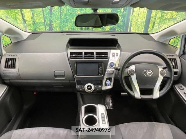Toyota PRIUS ALPHA 2012-04 322184-1