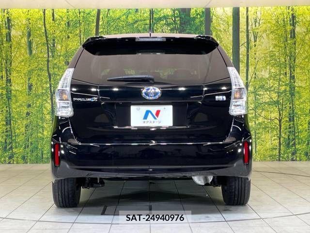 Toyota PRIUS ALPHA 2012-04 322184-16