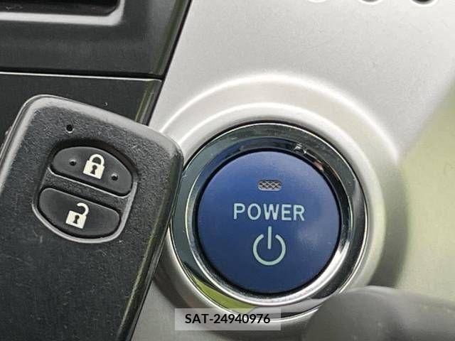 Toyota PRIUS ALPHA 2012-04 322184-7