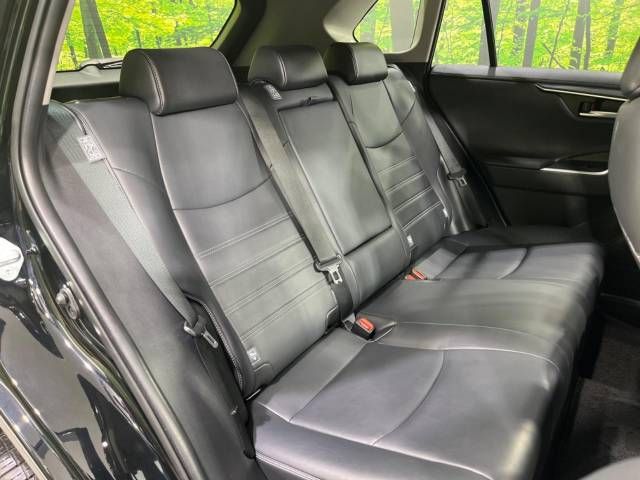 Toyota RAV4 2020-02 10900-9