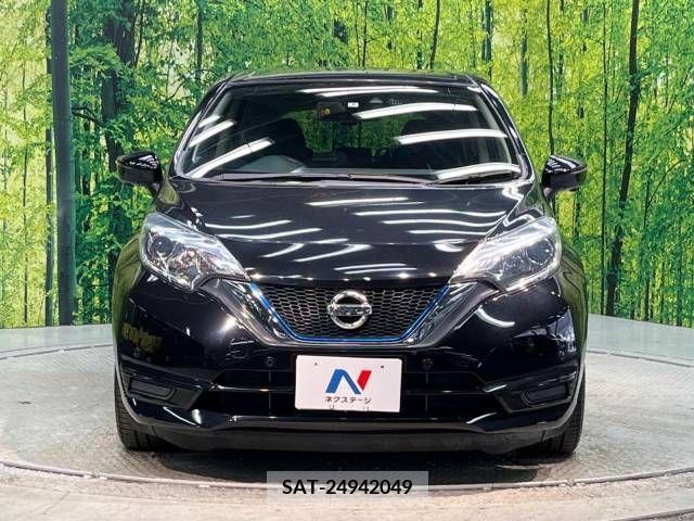 Nissan NOTE 2017-06 382583-14