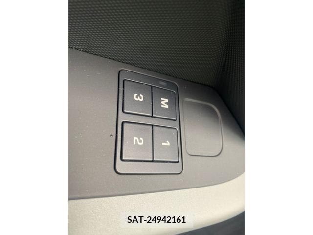 ROVER DEFENDER 2023-08 283807-12