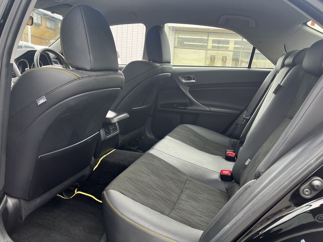Toyota MARK X 2015-07 183305-12