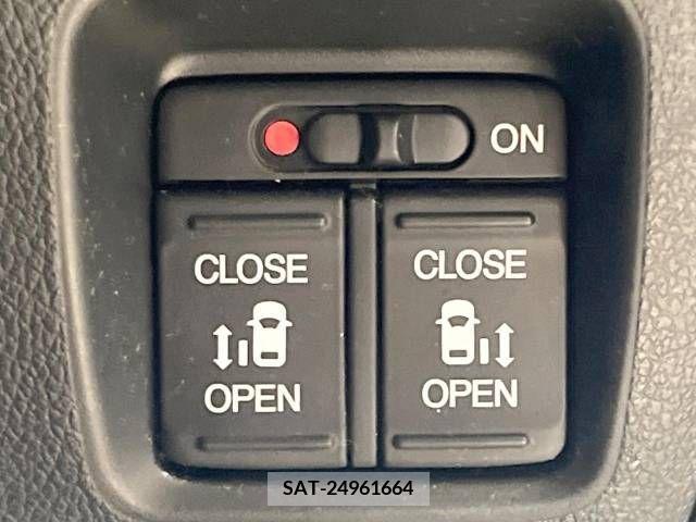 Honda N BOX CUSTOM 2017-06 306712-6