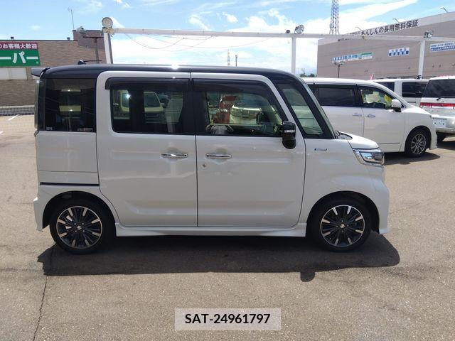 Suzuki SPACIA 2022-08 368692-3