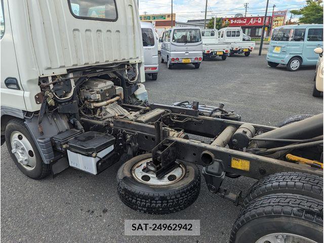 Mitsubishi CANTER 2004-06 263416-15