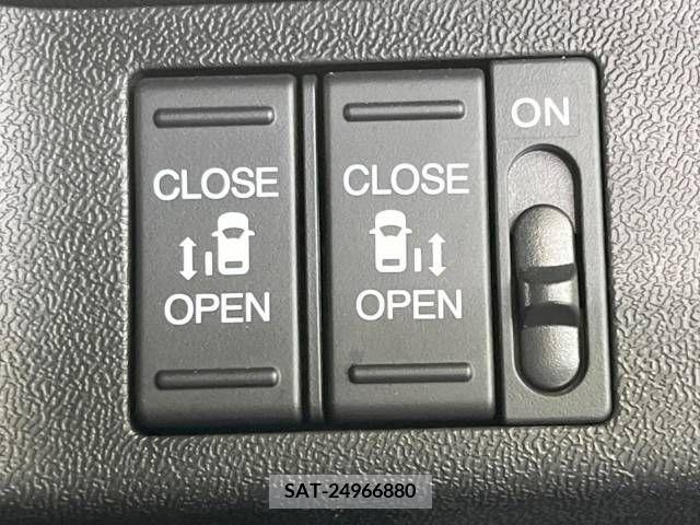 Honda e 2021-04 222763-3