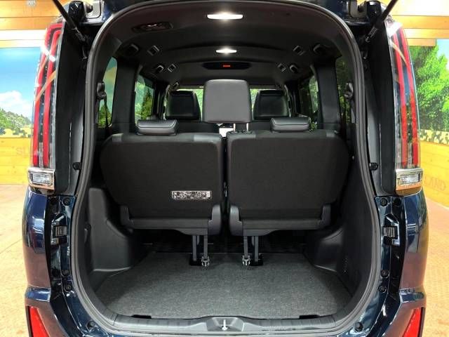 Toyota NOAH 2021-02 28663-11