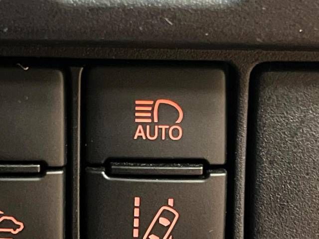 Toyota NOAH 2021-02 28663-7