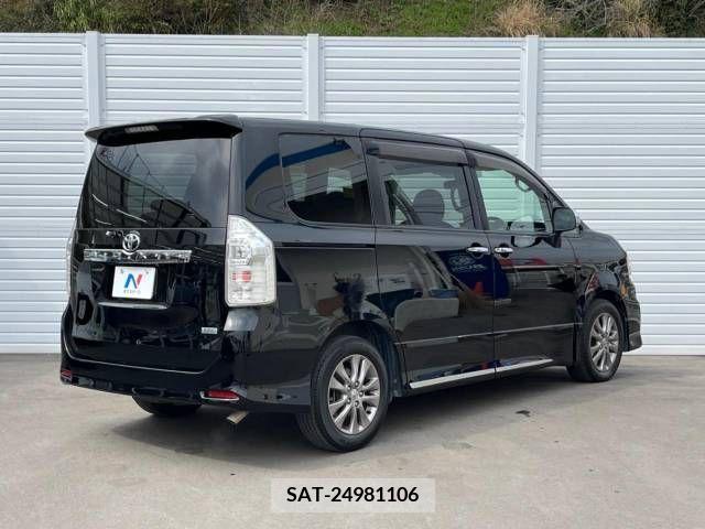 Toyota VOXY 2012-03 289220-17