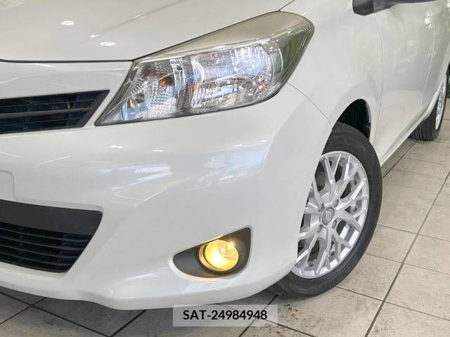 Toyota VITZ 2012-07 370156-12