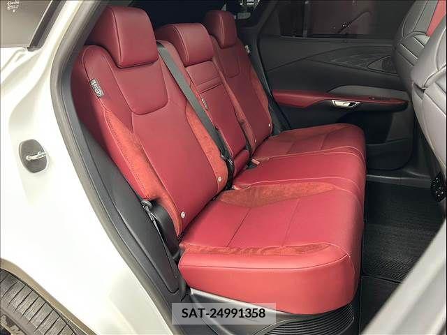 Lexus RX 2023-04 275899-8