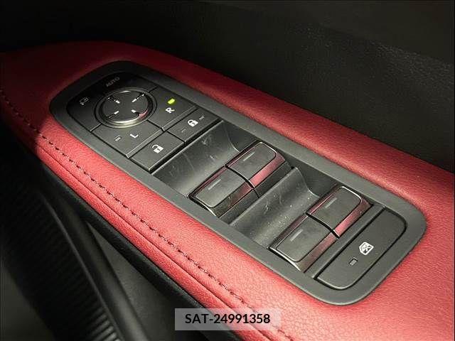 Lexus RX 2023-04 275899-15
