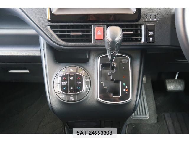 Toyota VOXY 2015-01 370376-9