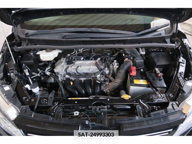 Toyota VOXY 2015-01 370376-17
