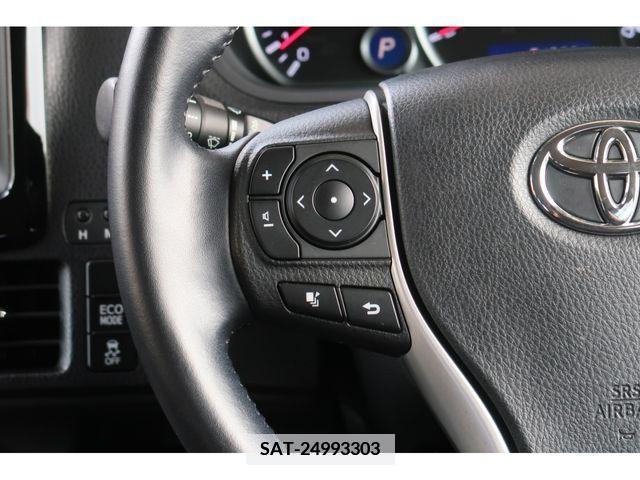 Toyota VOXY 2015-01 370376-16