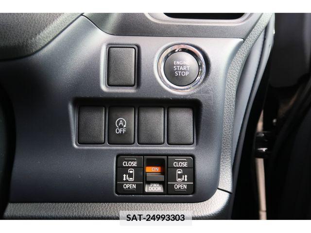 Toyota VOXY 2015-01 370376-12