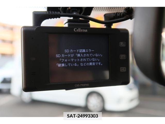 Toyota VOXY 2015-01 370376-10