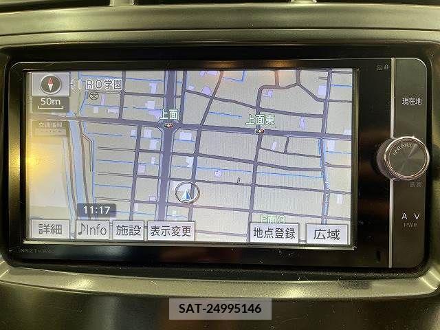 Toyota PRIUS ALPHA 2012-11 209635-2