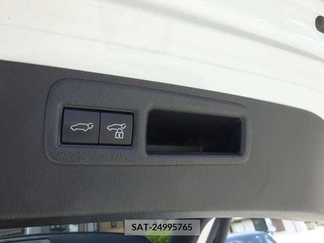 Toyota HARRIER 2023-02 313455-10