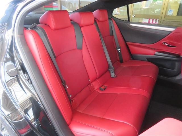 Lexus ES 2019-02 12915-12