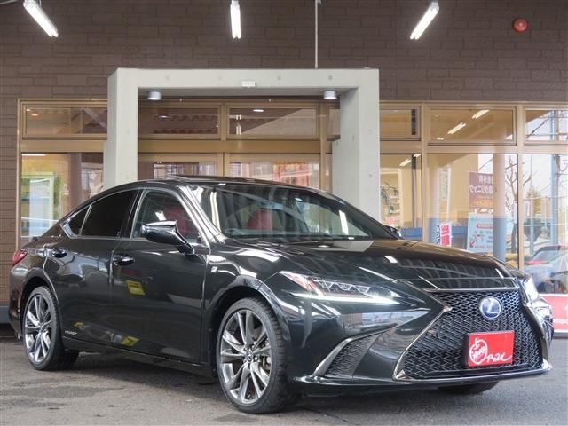 Lexus ES 2019-02 12915-2