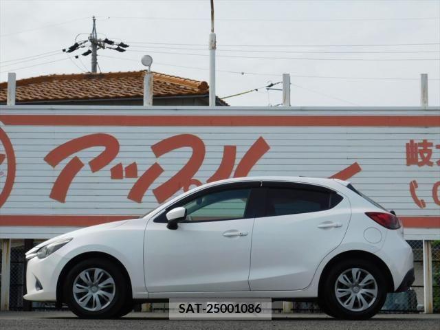 Mazda DEMIO 2015-04 268435-4