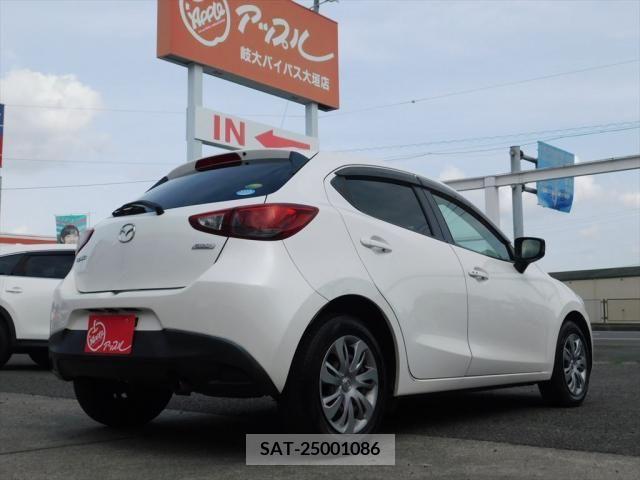 Mazda DEMIO 2015-04 268435-7