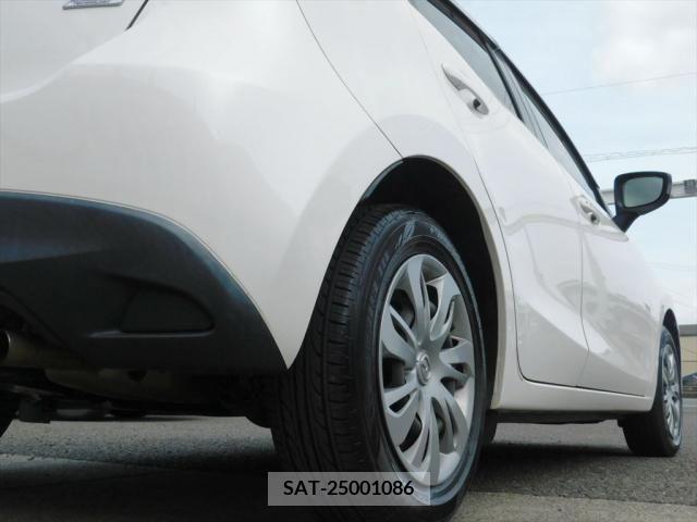 Mazda DEMIO 2015-04 268435-18