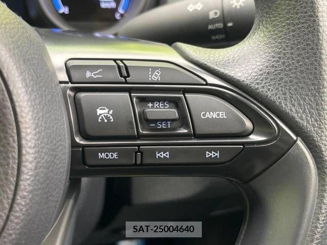 Toyota YARIS 2023-06 371411-4
